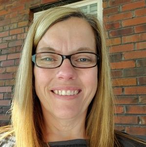 Meet your Posher, Kelli